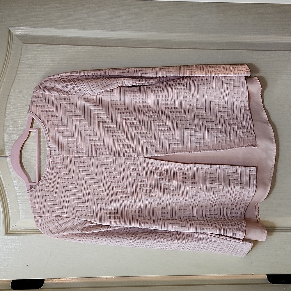 THE LIMITED TEXTURED BLUSH PINK LAYERED BLOUSE - Picture 4 of 4